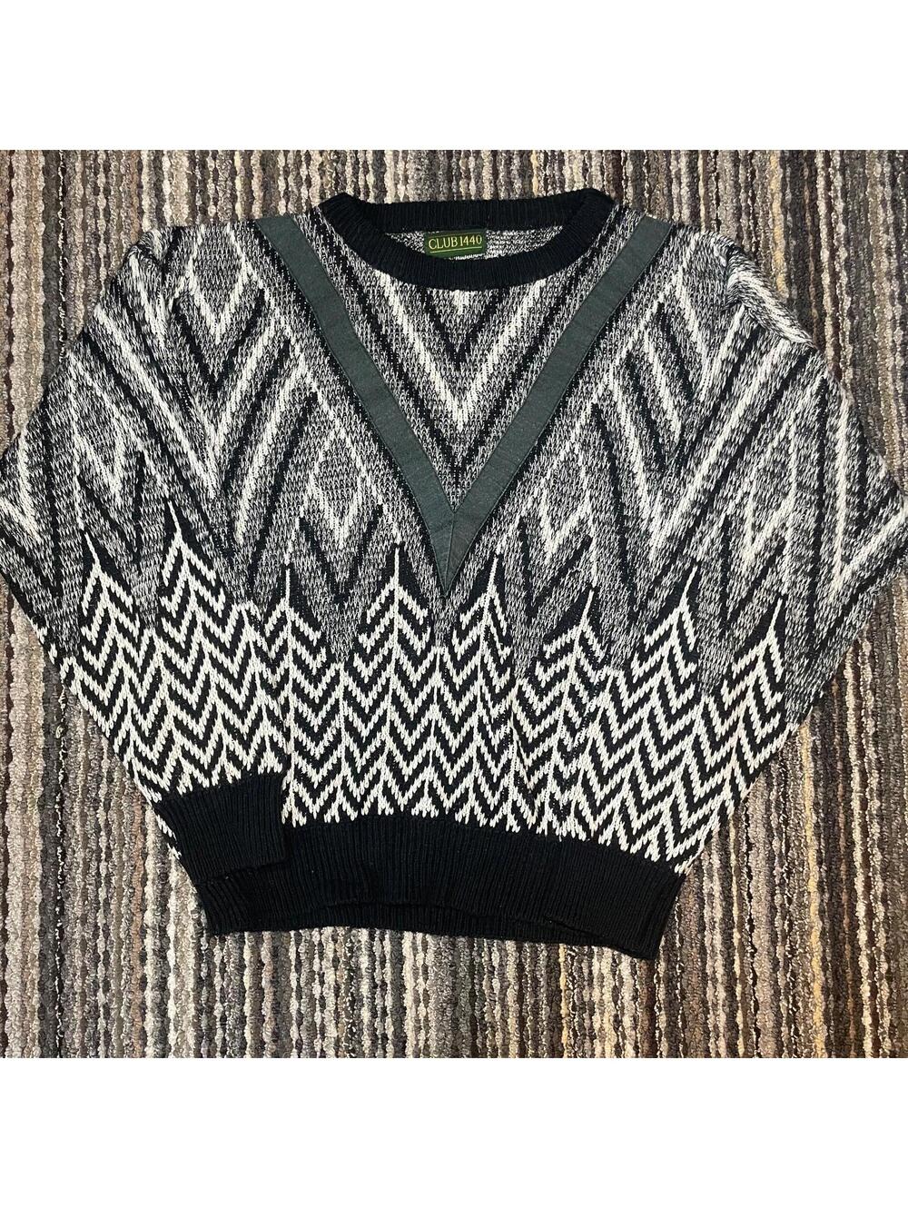 Vintage Black White Grey Patterned Feather Knit Sweater Men's Size M